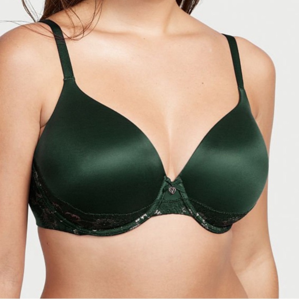 NWT BODY BY VICTORIA
Lightly-Lined Lace Full Coverage Bra
